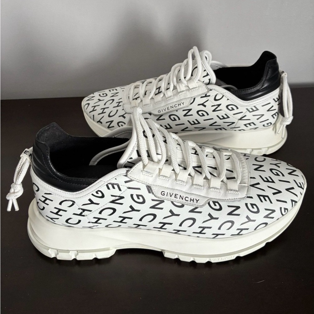 Givenchy Spectre Logo Sneakers